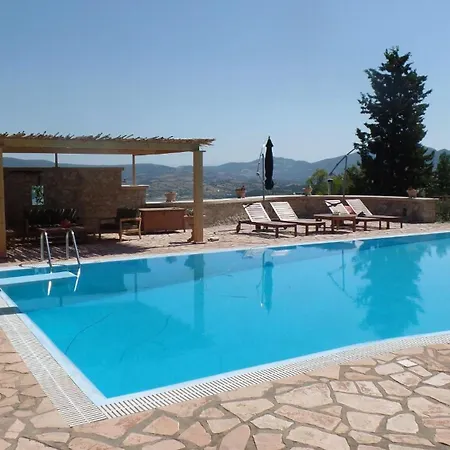 Holiday home Kolonialvilla Am Alten Olivenhain Mit Swimmingpool Lygia (Lefkada)